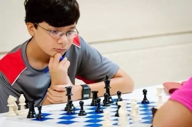 学习国际象棋的渐进阶梯应该是这样！