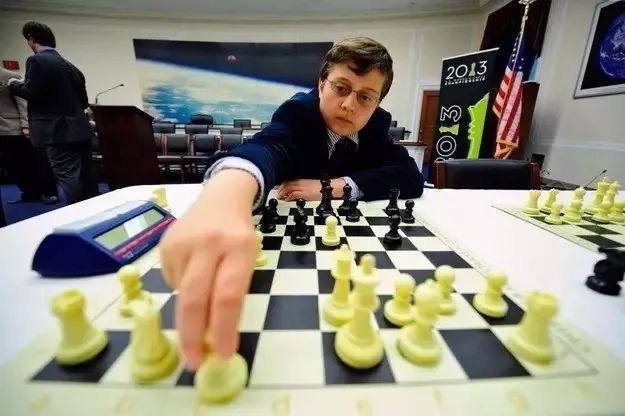 学习国际象棋的渐进阶梯应该是这样！