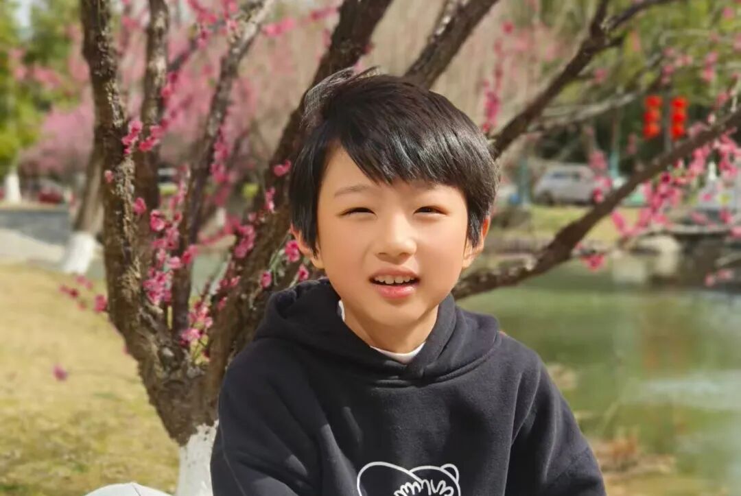 wxsync-2026-03-6b8a4e7981be370cd17aafba6c918800.jpeg 家长众说“李杯”:乐见孩子成长 期待走得更远